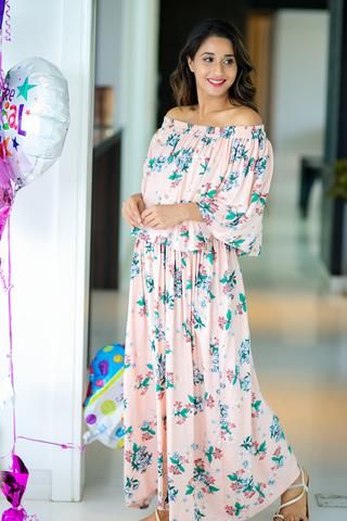 Off-shoulder Maternity Gowns